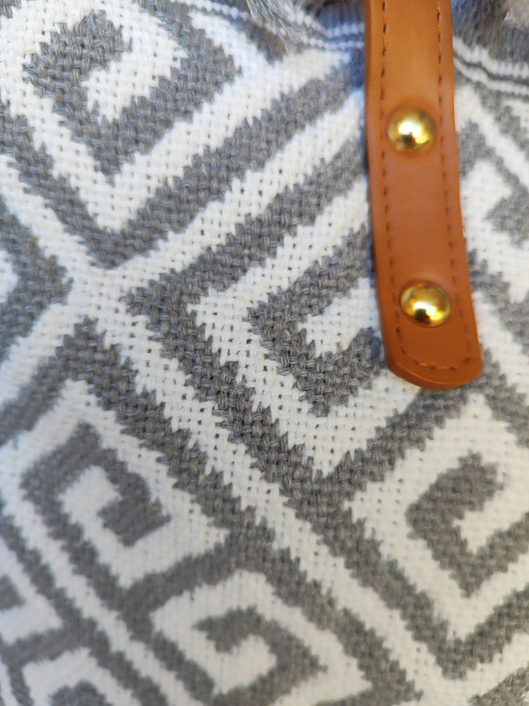 Χειροποίητη Τσάντα Μεγάλη B700 - Λευκό & Γκρι